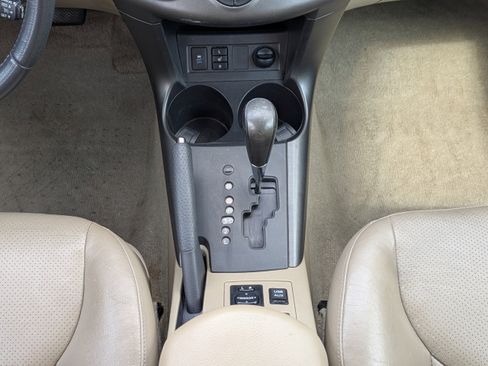 Used 2012 Toyota RAV4 Limited image 17