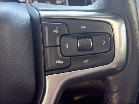 Used 2021 Chevrolet Tahoe Premier w/ Premium Package image 17