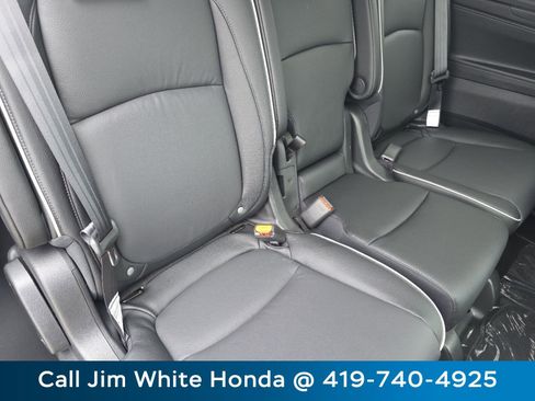 New 2026 Honda Odyssey Touring image 21