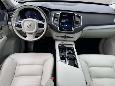 Certified 2024 Volvo XC90 B5 Core w/ Protection Package Premier image 11