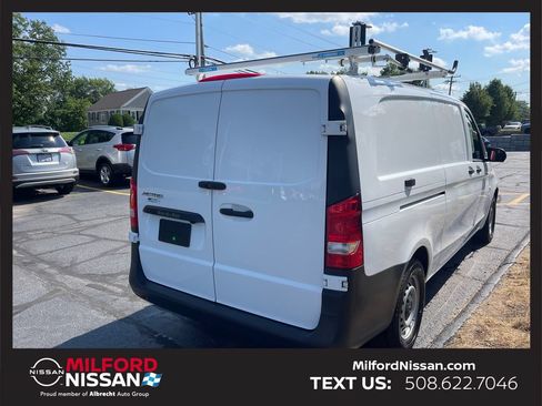 Used 2023 Mercedes-Benz Metris image 5