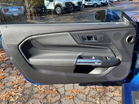 Used 2024 Ford Mustang Premium image 17