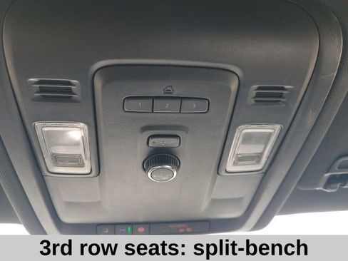Used 2023 Chevrolet Suburban LT RWD image 16