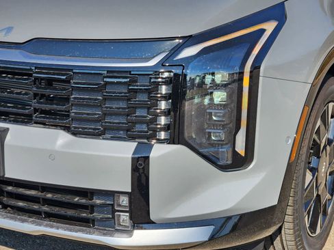 New 2026 Kia Sportage SX image 7