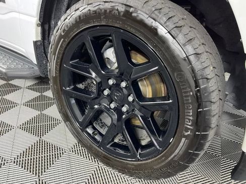 Used 2023 RAM 1500 Laramie AWD/4WD image 15