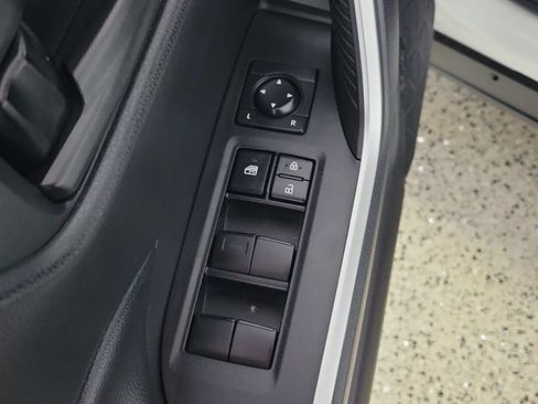 Used 2024 Toyota RAV4 LE AWD/4WD image 22