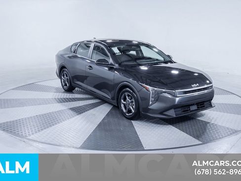 Used 2025 Kia K4 FWD image 14