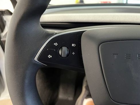 Used 2025 Tesla Model 3 Long Range RWD image 26