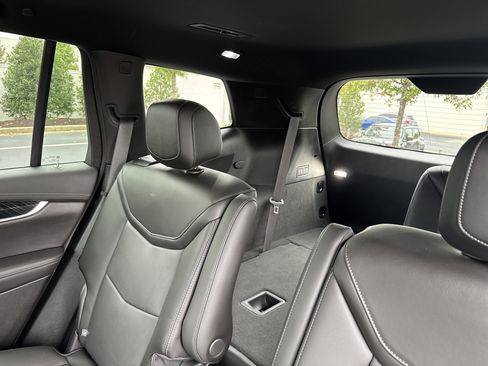 Used 2025 Cadillac XT6 Premium Luxury w/ Technology Package image 27