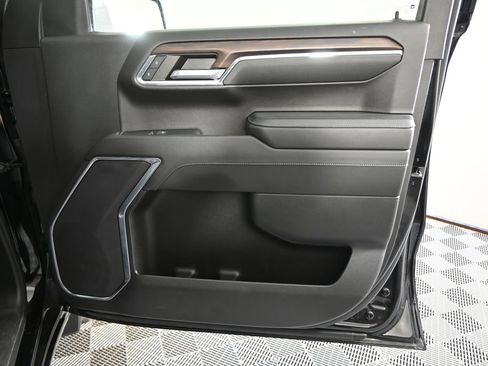 Used 2024 GMC Sierra 1500 SLT AWD/4WD image 13