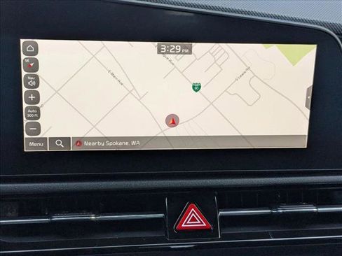 Used 2023 Kia Niro SX Touring image 16