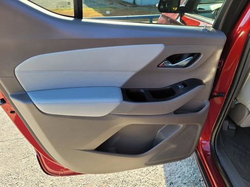 Used 2020 Chevrolet Traverse Premier w/ LPO, Floor Liner Package FWD image 16
