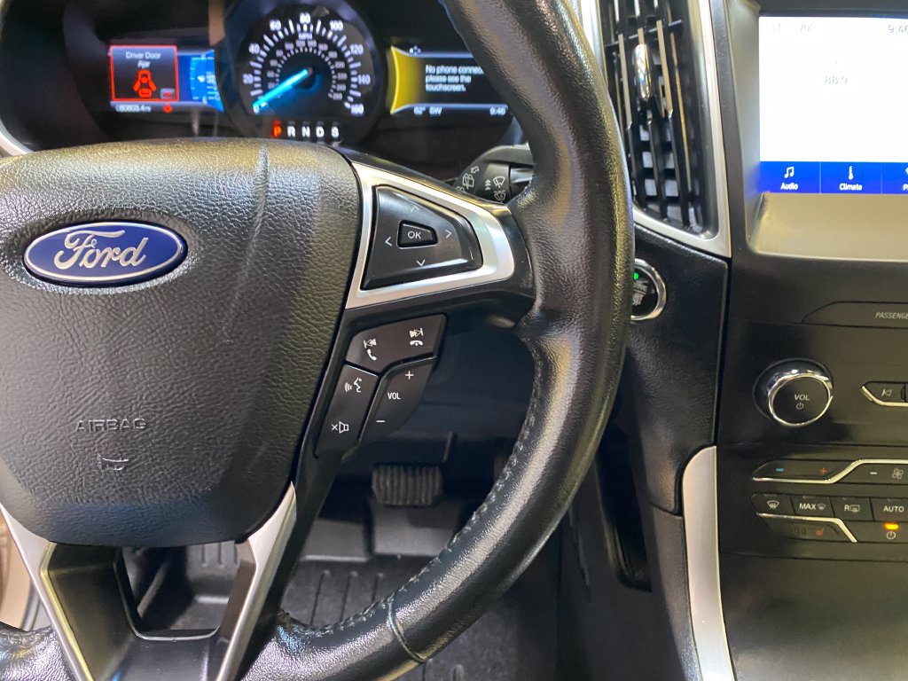 Used 2020 Ford Edge SEL w/ Convenience Package FWD image 29