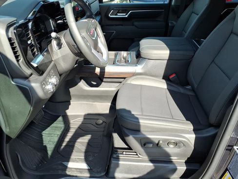 New 2026 GMC Sierra 2500 SLT image 6