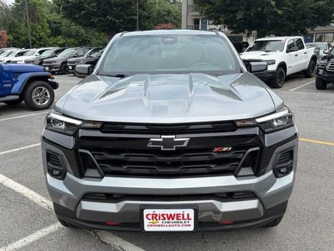 Used 2023 Chevrolet Colorado Z71 w/ Z71 Convenience Package 2 AWD/4WD image 10