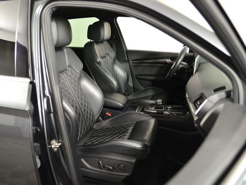 Used 2018 Audi SQ5 Prestige w/ Prestige Package image 18