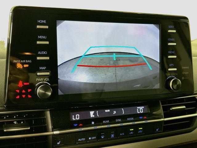 Certified 2024 Toyota Sienna XLE FWD image 15