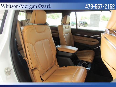 Used 2022 Jeep Grand Cherokee L Summit w/ MOPAR Finishing Package AWD/4WD image 28