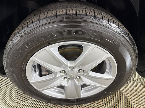 Used 2022 Jeep Compass Latitude image 11