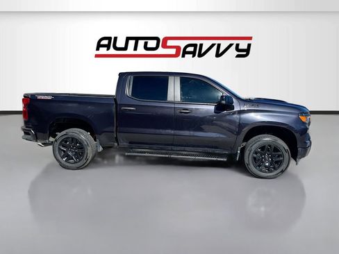 Used 2023 Chevrolet Silverado 1500 Custom Trail Boss w/ LPO, Dark Essentials Package AWD/4WD image 8
