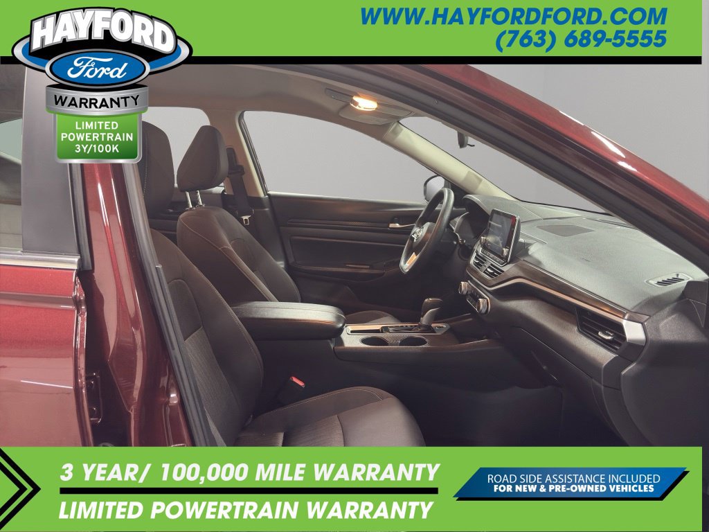Used 2025 Nissan Altima 2.5 SV FWD image 22