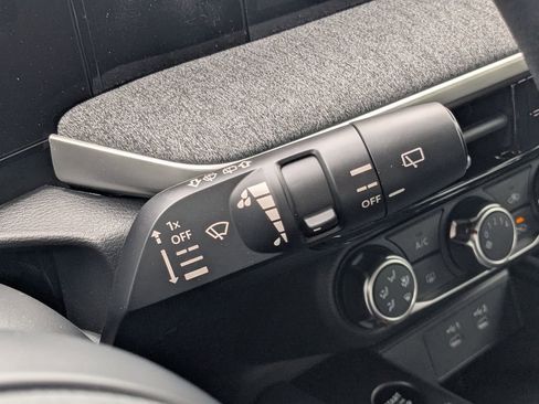 New 2026 Nissan Kicks S image 25