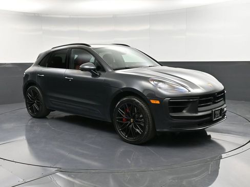 Certified 2023 Porsche Macan GTS image 10