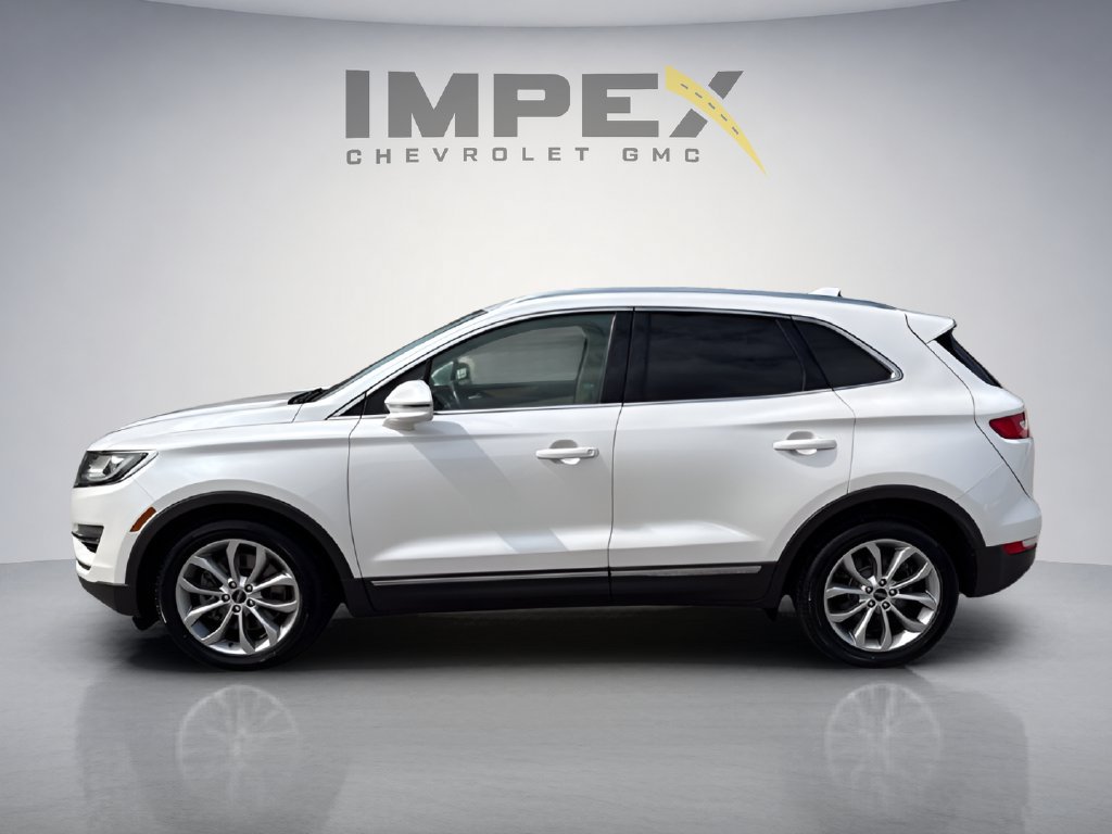 Used 2015 Lincoln MKC FWD w/ Equipment Group 101A Select image 2
