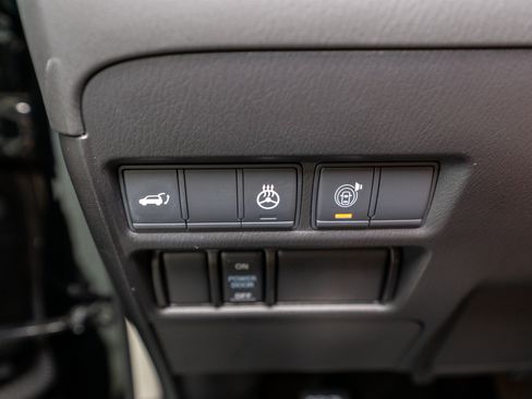 Used 2021 Nissan Armada Platinum w/ Captain's Chairs Package RWD image 34