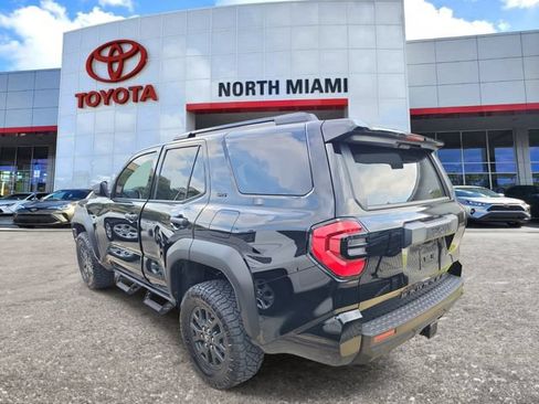 Used 2025 Toyota 4Runner SR5 AWD/4WD image 3