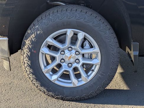 New 2026 Chevrolet Silverado 1500 LT image 19