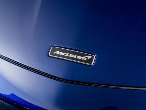 Used 2023 McLaren GT RWD image 25