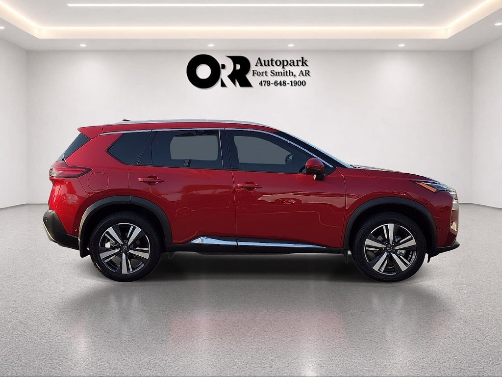 Used 2023 Nissan Rogue SL w/ SL Premium Package FWD image 6