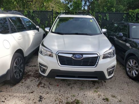 Used 2020 Subaru Forester Touring AWD/4WD image 2