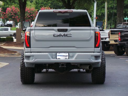 Used 2024 GMC Sierra 2500 AT4 w/ AT4 Premium Plus Package AWD/4WD image 24