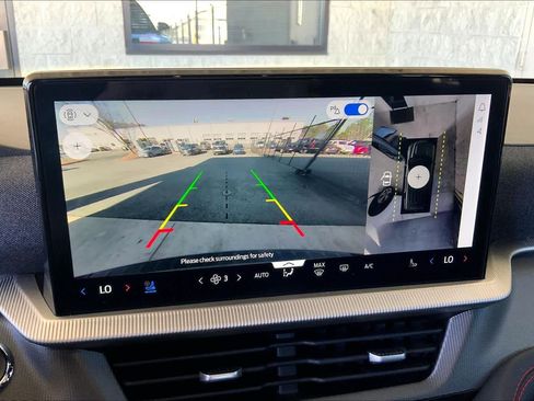 Certified 2025 Ford Explorer ST image 28