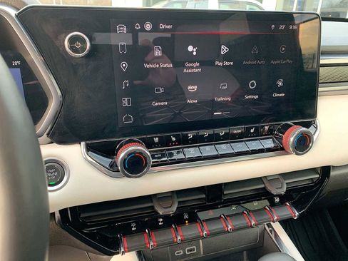 Certified 2024 GMC Canyon AT4X image 13