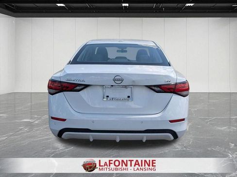 Used 2024 Nissan Sentra SV FWD image 4