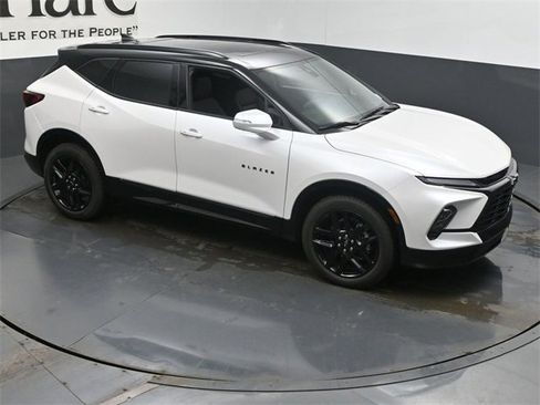 New 2025 Chevrolet Blazer RS w/ Driver Confidence II Package image 16