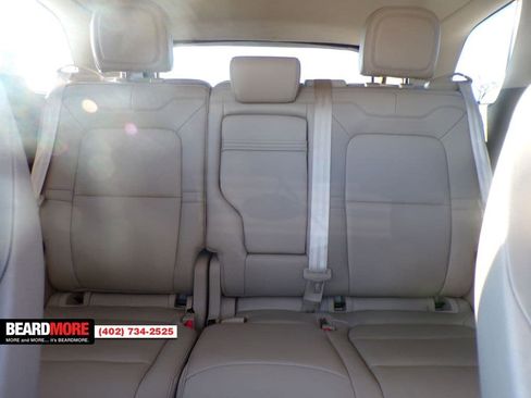 Used 2021 Lincoln Corsair Standard w/ Rear Removable Package Tray image 11