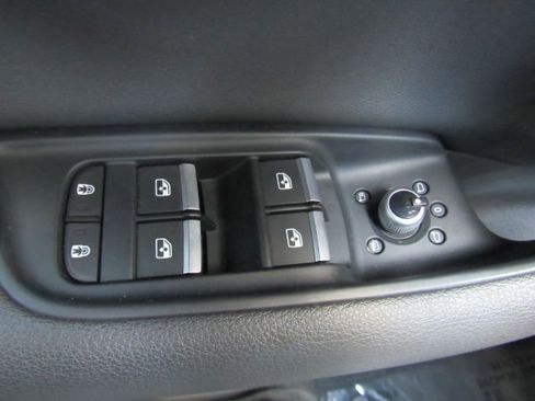 Used 2022 Audi Q7 3.0T Premium w/ Convenience Package image 38