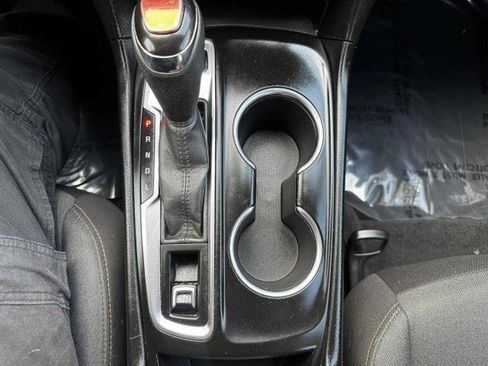 Used 2020 Chevrolet Equinox LT FWD image 32