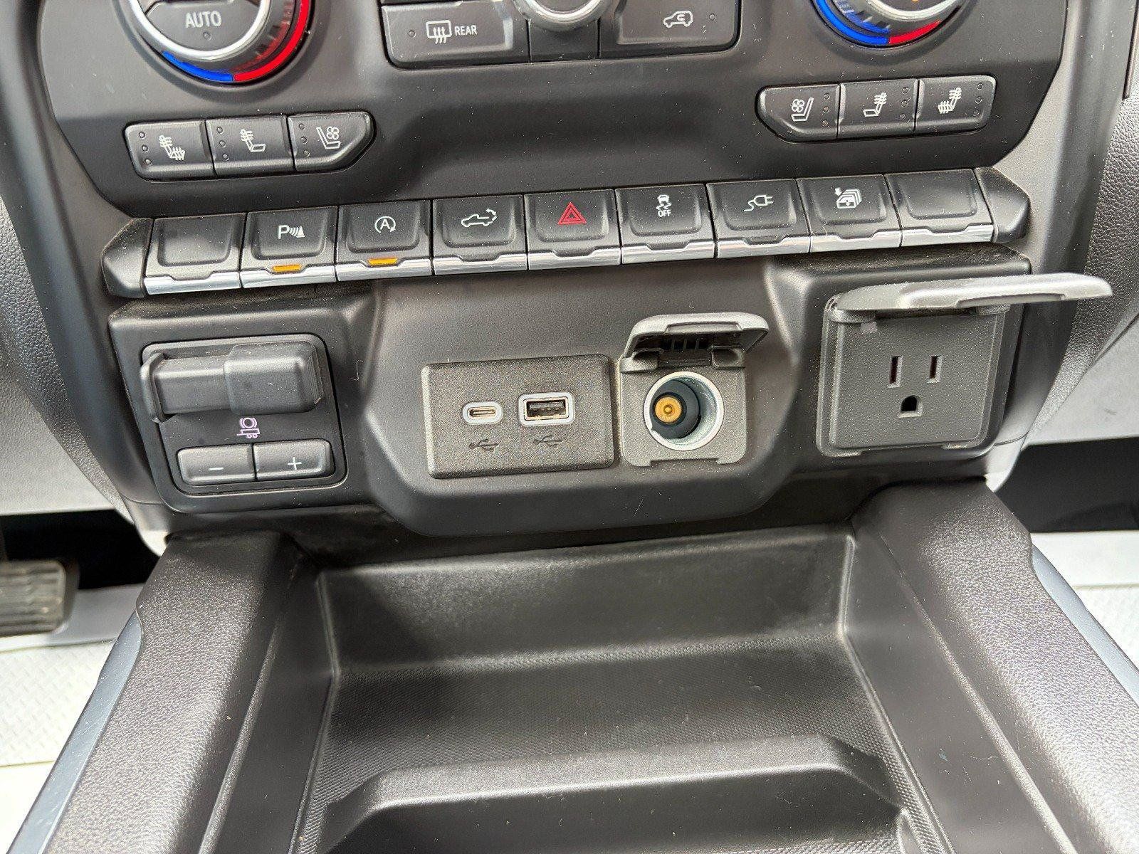 Used 2019 Chevrolet Silverado 1500 LTZ w/ LTZ Plus Package AWD/4WD image 15