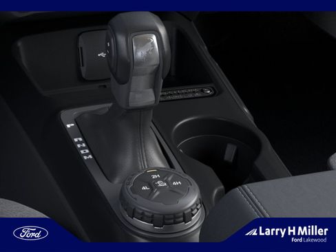 New 2025 Ford Bronco 4-Door AWD/4WD image 17