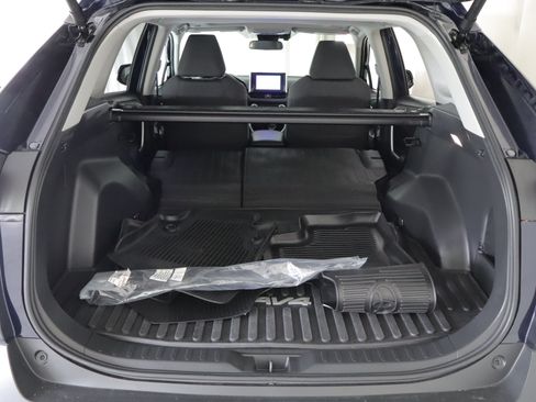 Used 2025 Toyota RAV4 XLE w/ Convenience Package AWD/4WD image 22
