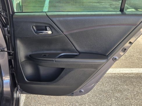 Used 2017 Honda Accord Sport Special Edition image 27