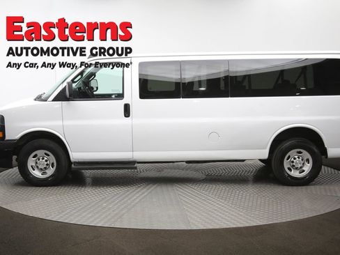 Used 2023 Chevrolet Express 3500 LS RWD image 58