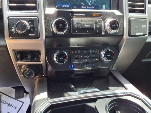 Used 2021 Ford F250 Platinum w/ Tremor Off-Road Package AWD/4WD image 31