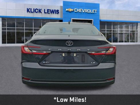 Used 2025 Toyota Camry LE image 7