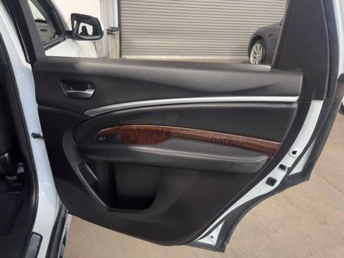 Used 2020 Acura MDX FWD image 14
